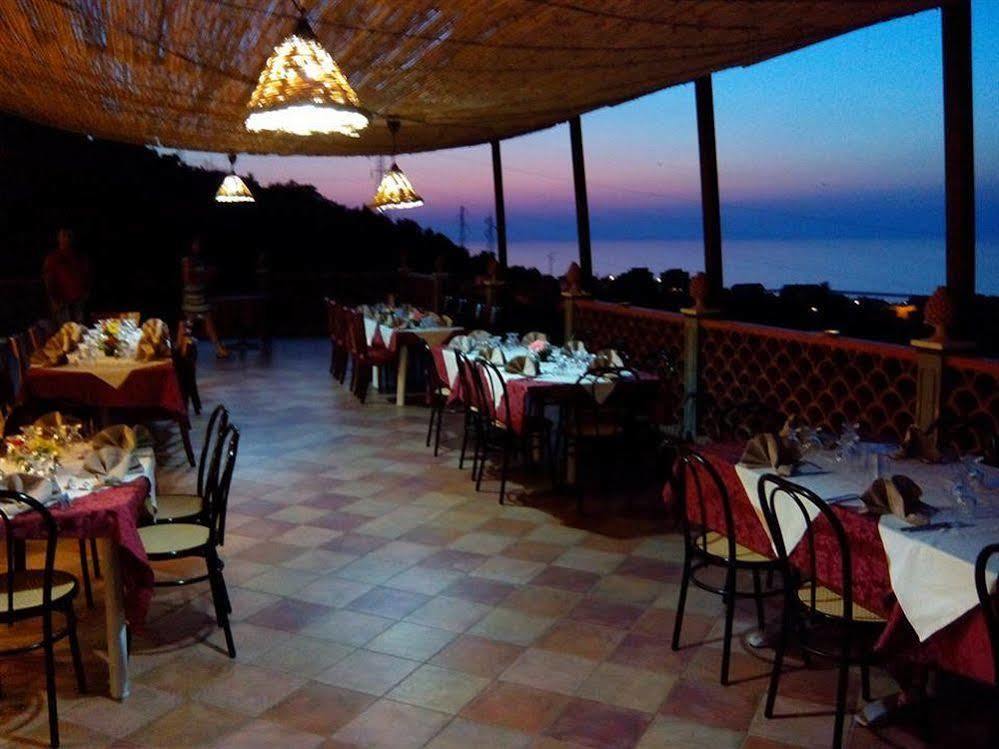 Red Hotel Sant'Elia 산타가타디밀리텔로 외부 사진